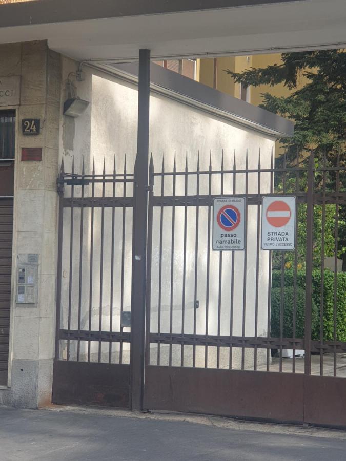 Maffucci 24 Bilocale Molto Spazioso E Moderno Mediolan Zewnętrze zdjęcie